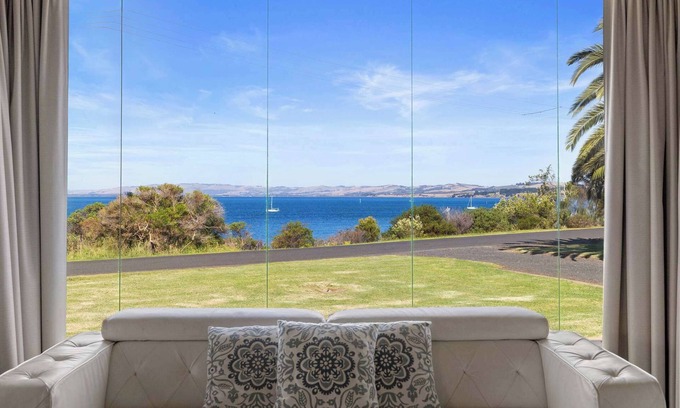 Newhaven House | NEWHAVEN BLISS Pets allowed