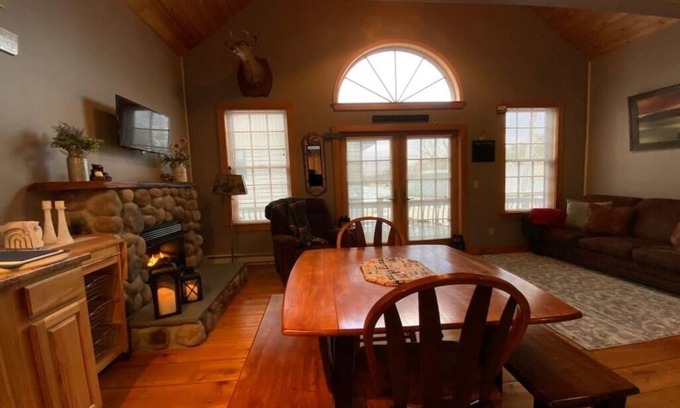 Caroga Lake House | Newly Built Adirondack Cottage with Lake Views!