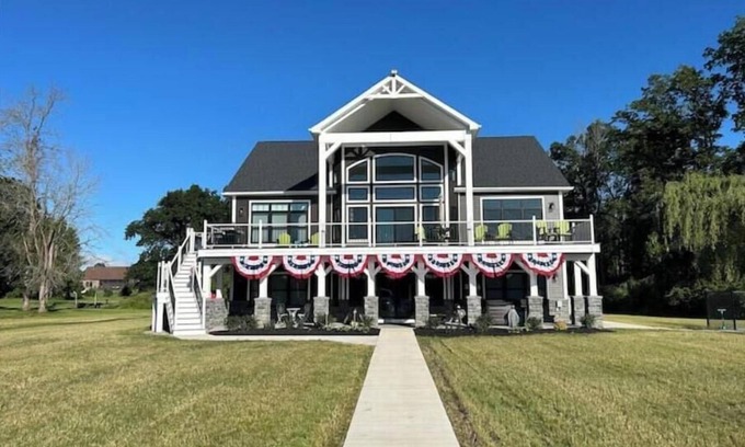 Hunt House | Newly Built - Dream Lake House - Silver Lake, NY
