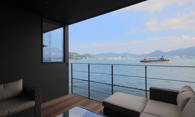 Shimonoseki House | Newly built in September 2024 with a panoramic view of the Kanmon Straits! Villa B