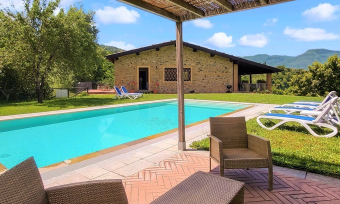 Castelnuovo di Garfagnana Villa | Newly Restore Barn With Private Pool View Of hills, 4/5 bedrooms 5 bathrooms