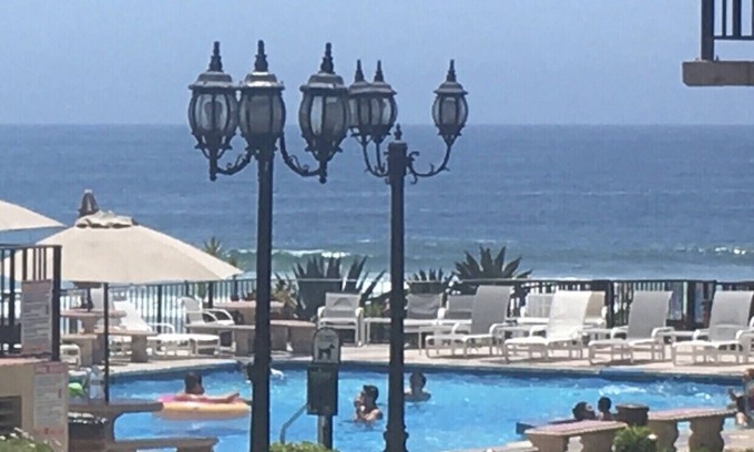 Centro Playas Condo | Newly Re-decorated, All Blue Furniture, 3 Recliner's Oceana condo, Rosarito.
