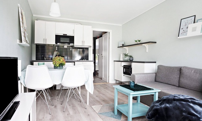 Lokholmen Apartment | Newly refurbished beach apartment