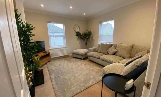 Salisbury Apartment | Newly refurbished 3bed apartment in the heart of Salisbury(more photos soon)