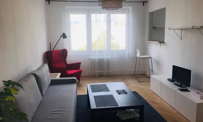 Vrsovice Apartment | Newly remodeled, sunny apartment in Prague- excellent location