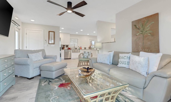 Mid Island House | Newly Remodeled, Lovely 1st Floor Apartment! Walk to Beach! Over $150 Free Daily Activities!