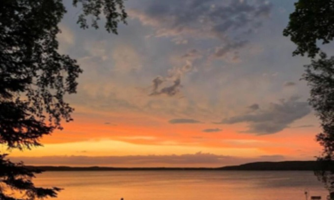 Crandon Cottage | Newly Remodeled 4 bedroom Cottage with Stunning views of Beautiful Lake Metonga