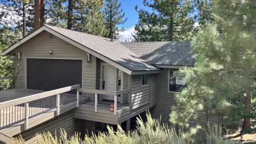 Round Hill Village House | Newly Remodeled 5 Bedroom Home With Hot Tub