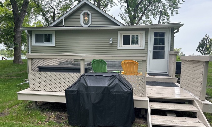 Maple Lake Cabin | Newly remodeled cabin with private dock on Maple Lake