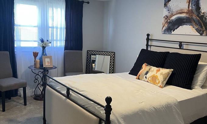 Brockton House | Newly Remodeled Home Minutes away from Boston.