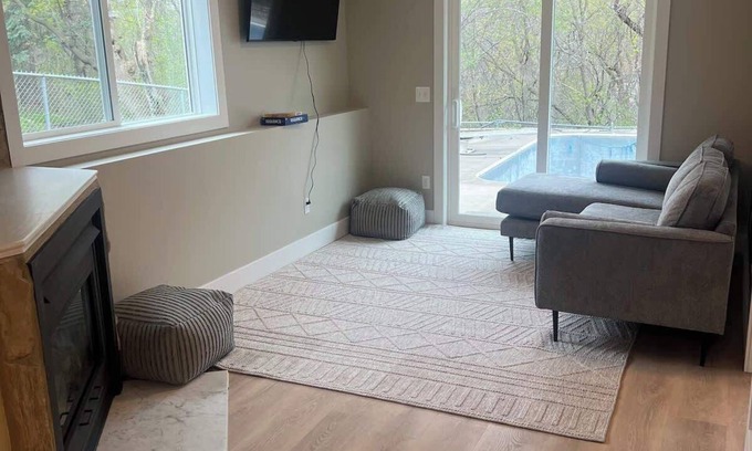 Savage House | Newly remodeled MIL Suite-Long&short term ok