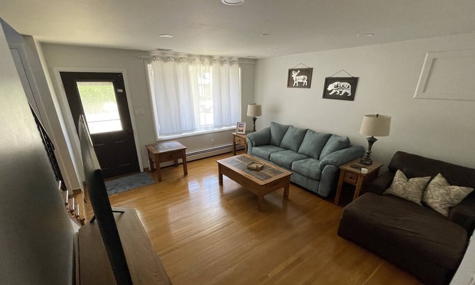 Dundalk House | Newly Remodeled Single Family Home : Bayview/Hopkins Area