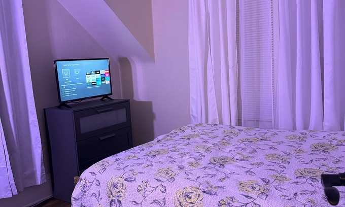 Minneapolis House | Newly renovated 2-bedroom house in amazing Minneapolis with AC/Heating,WiFi,