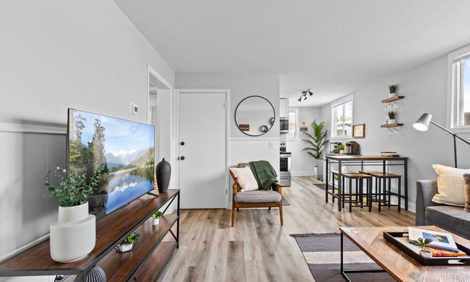 Crystal Apartment | Newly Renovated 2 Bedroom apartment.