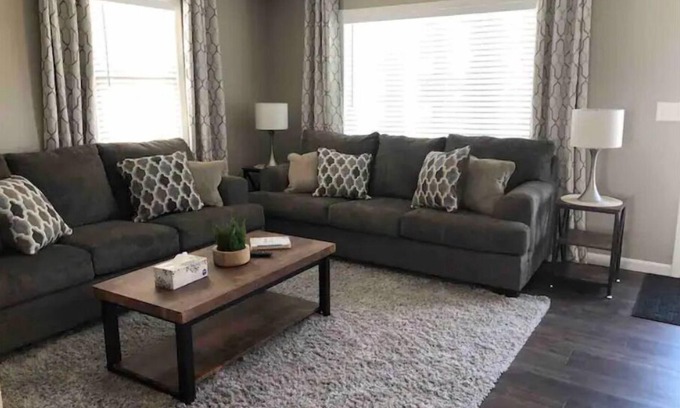Bradley House | Newly Renovated, 2 King Beds, 2 Baths, Office