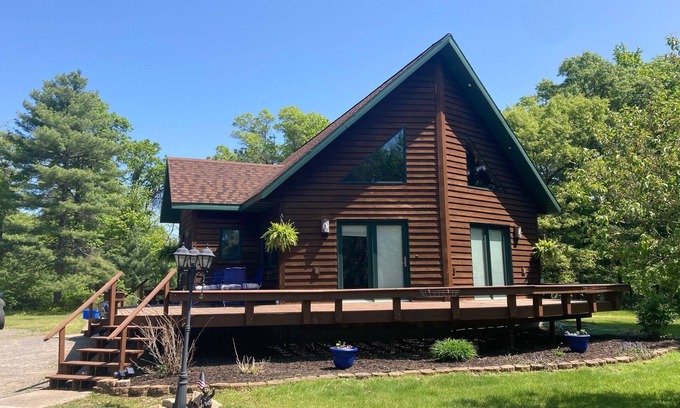Merrillan Cabin | Newly Renovated Cabin on ATV Trail & across St from Lake Arbutus! Sleeps 8.