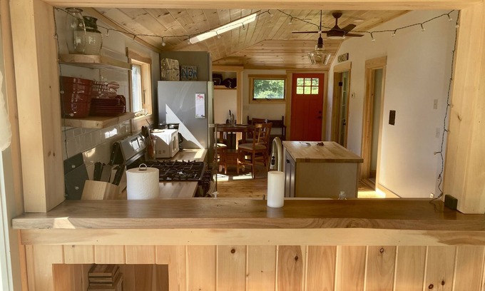 Friendship House | Newly renovated Cottage