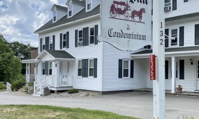 Hebron Condo | NEWLY RENOVATED! Cozy 2 bed 2 bath on Newfound Lake, private beach, scenic views