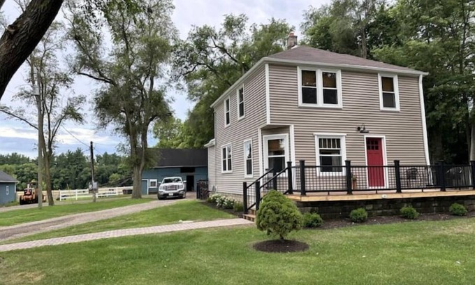 Afton House | Newly renovated, cozy farmette! Pet Friendly!