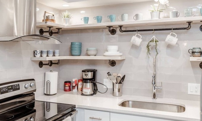 University District Apartment | Newly Renovated (E) OSU/Central ❤Near EVERYTHING
