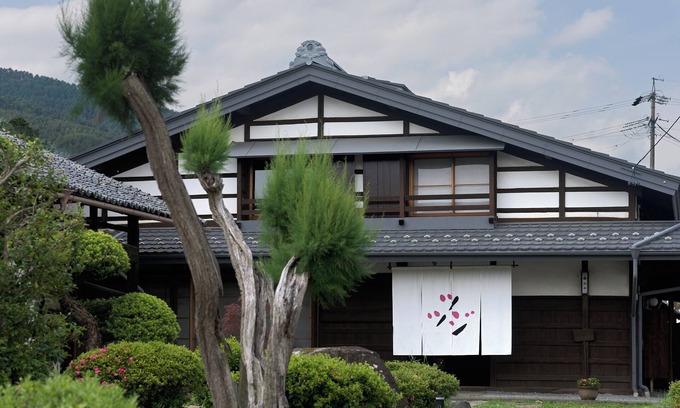 Okaya Villa | Newly renovated entire villa on the old Nakasendo, with serene gardens