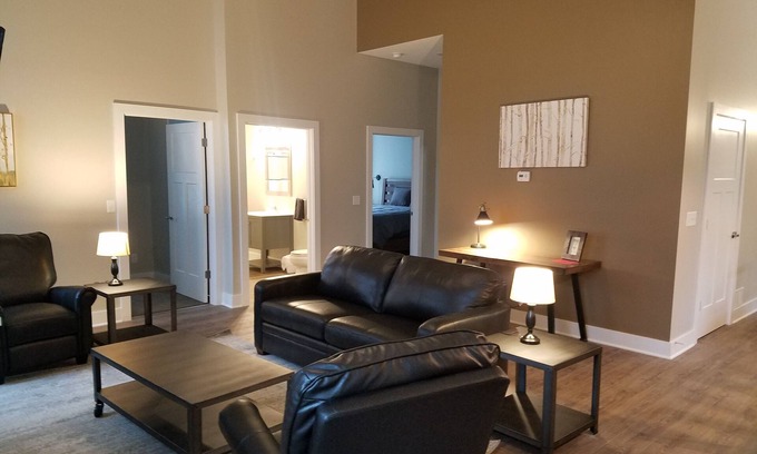 Ellicottville Apartment | Newly Renovated Modern 2-Bedroom In The Village Of Ellicottville