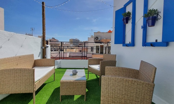 Almeria Centro Apartment | Newly renovated penthouse in the historic center of Almeria.