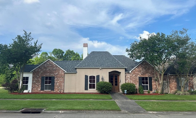Westminster House | Newly renovated, spacious, modern home near Hospitals and LSU.