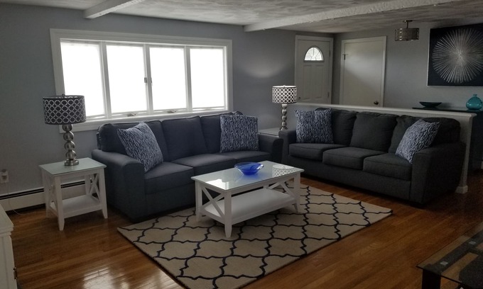 Bristol House | Newly renovated Spacious Ranch, large yard, quiet neighborhood