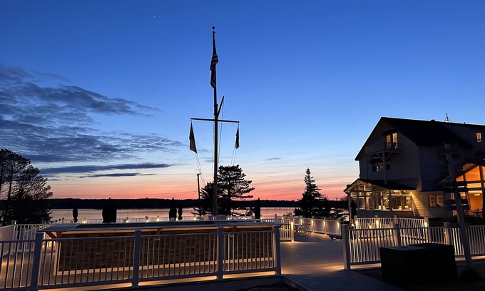 Boothbay Harbor Cottage | Newly renovated modern guest cottage across from Spruce Point Inn Pet Friendly!