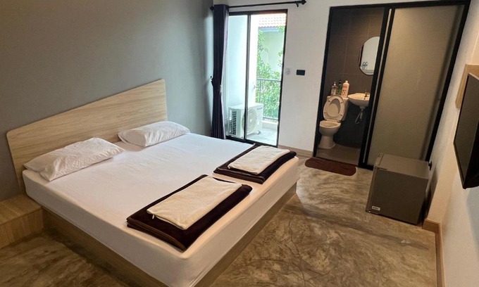 Rangsit Hotel | Newman hotel