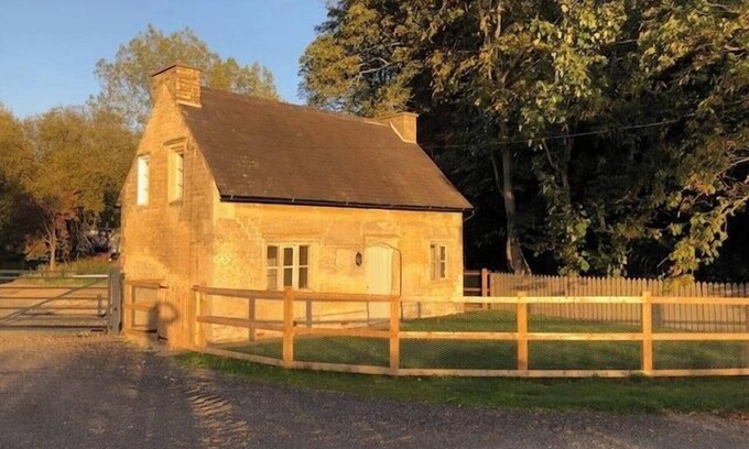 Sleaford Cottage | Newton Cottage Retreat in Lincolnshire
