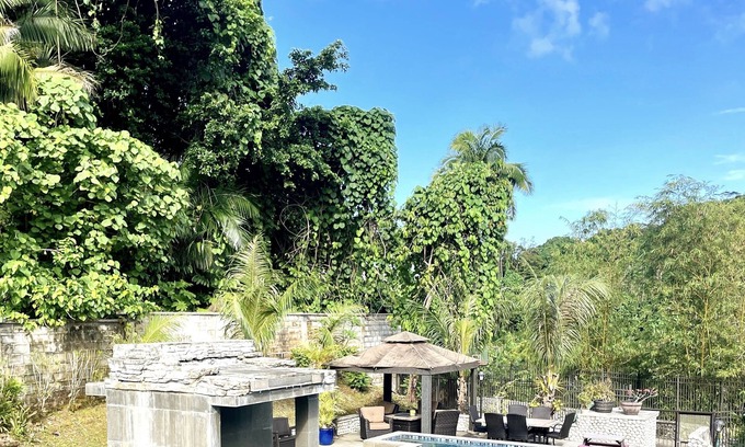 Koror House | Ngermid Oasis - 1 BD Beautiful Loft & Amazing Views