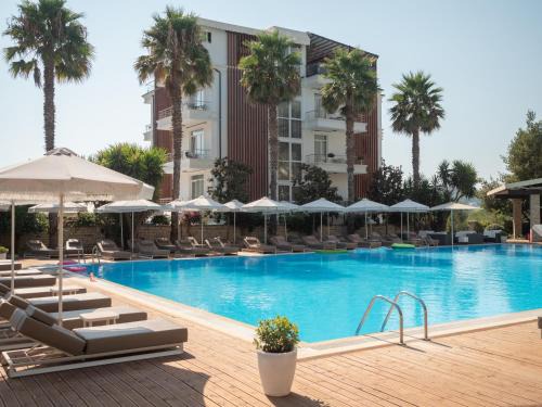 Himare Hotel | Nia Boutique Hotel by Rapo's Resort