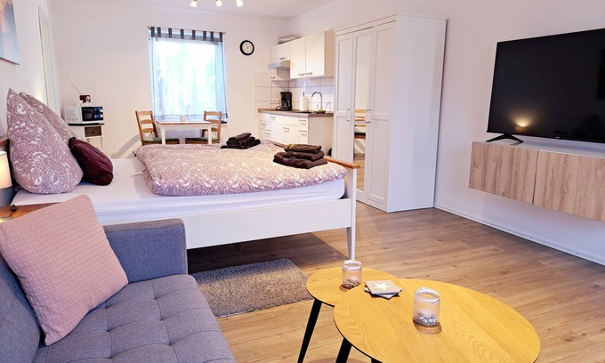 Oesterdeichstrich Apartment | Nice 1-room-apartment, near Büsum (4km), North Sea, beach, parking lot