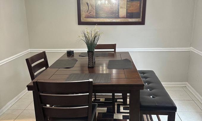Morrow House | Nice 3 Bed townhome with in Morrow conveniently located/Free Wi-Fi !