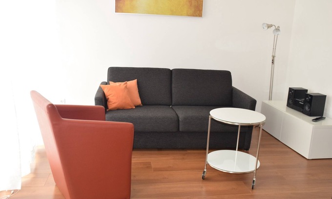 Luchtringen Apartment | Nice apartment on the ground floor for 2 persons