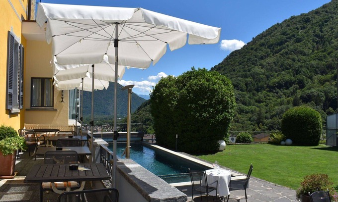 Centovalli Apartment | Nice apartment for 2 guests with pool, WIFI, TV, patio, pets allowed, panoramic view and parking