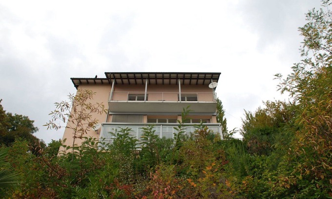 Cademario Apartment | Nice apartment for 4 guests with WIFI, TV, patio, pets allowed, panoramic view and parking