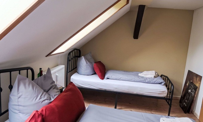 Waltersdorf Apartment | Nice apartment for 5 people with WIFI, TV and pets allowed