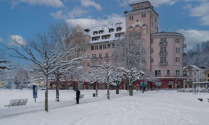 Central Interlaken Apartment | Nice apartment for 2 guests with WIFI, A/C, TV, balcony and parking