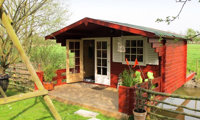 Oberndorf Apartment | Nice apartment for 6 people with WIFI, TV, patio and pets allowed