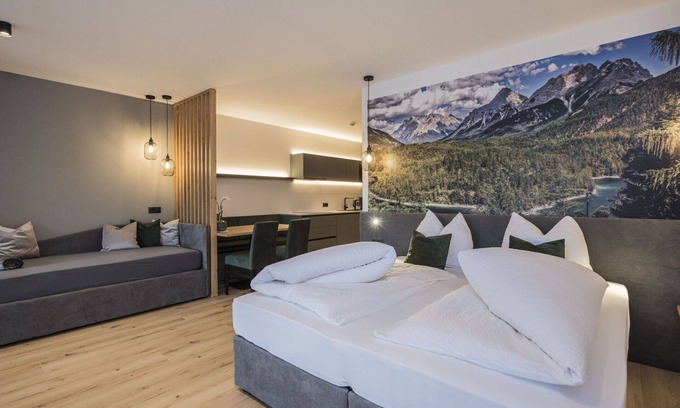 Villabassa Apartment | Nice apartment for 4 people with WIFI, pool, TV, terrace and parking