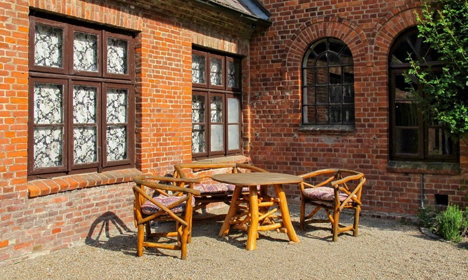 Horne Villa | Nice apartment in villa for 3 guests with WIFI, TV and patio