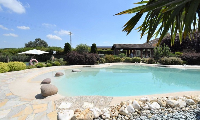 Ariano nel Polesine House | Nice apartment in villa for 4 people with A/C, WIFI, pool, TV, patio and parking