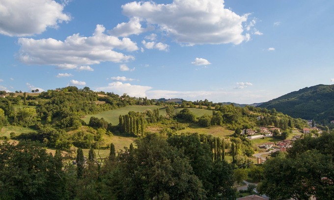 Pietralunga Apartment | Nice apartment in the historic center of the village, overlooking the hills