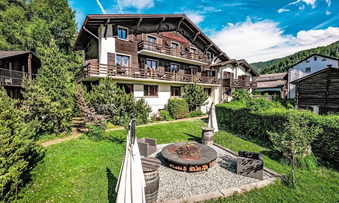 Vercorin House | Nice apartment in villa for 23 people with WIFI, hot tub, terrace and parking