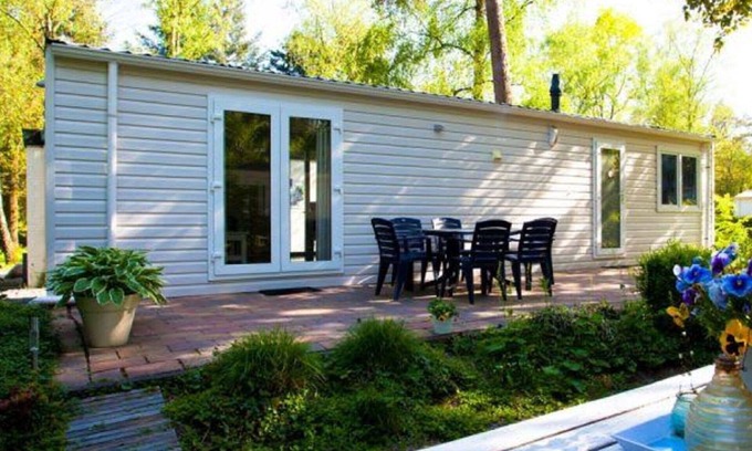 Schaarsbergen House | Nice apartment in villa for 4 people with WIFI, pool, TV, terrace and parking