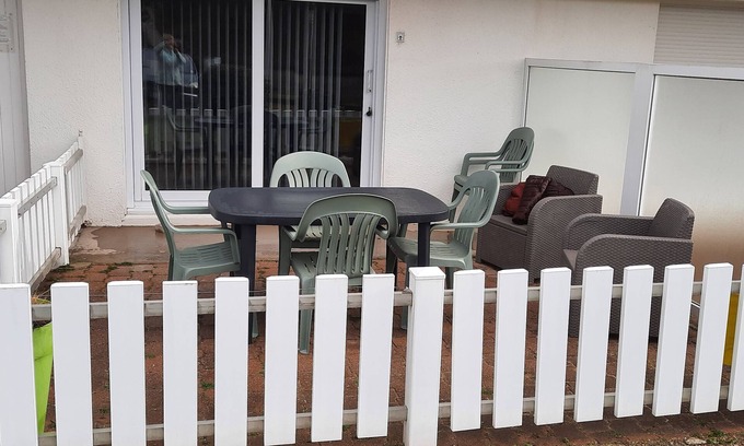 Stella-Plage Apartment | Nice apartment with terrace 200m from the beach in STELLA PLAGE