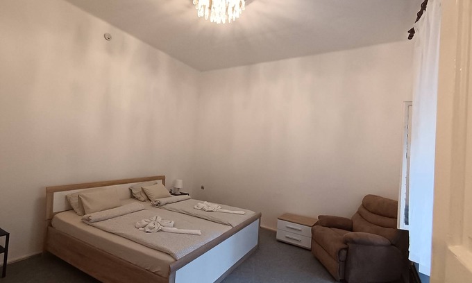 Pacsirtatelep Apartment | Nice apartment with WiFi in charming Budapest